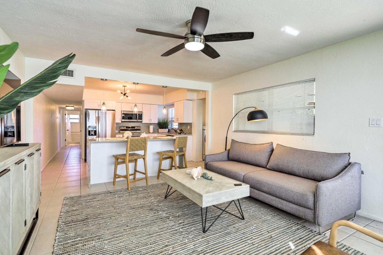 Cute And Cozy Florida Duplex Walk To Beaches! Cocoa Beach Exteriör bild
