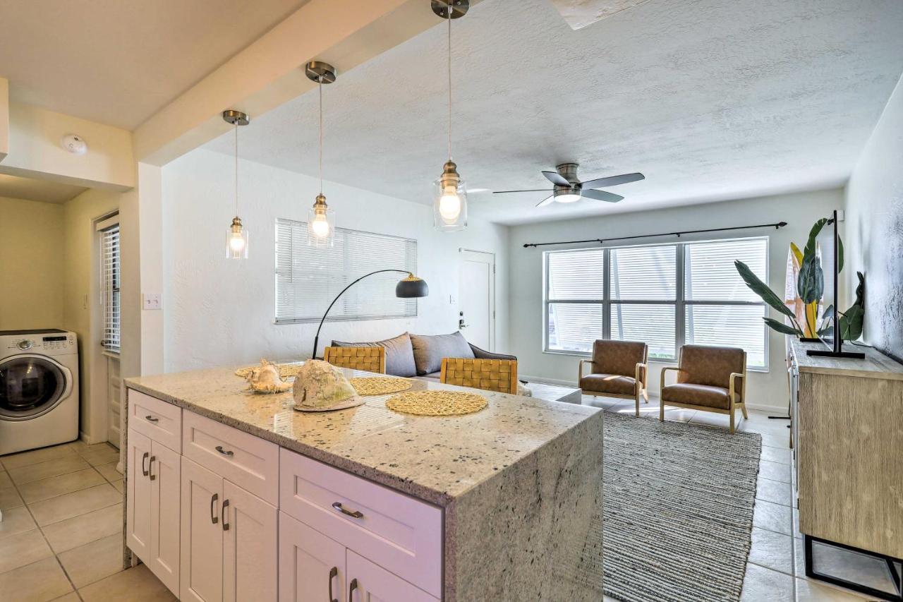 Cute And Cozy Florida Duplex Walk To Beaches! Cocoa Beach Exteriör bild